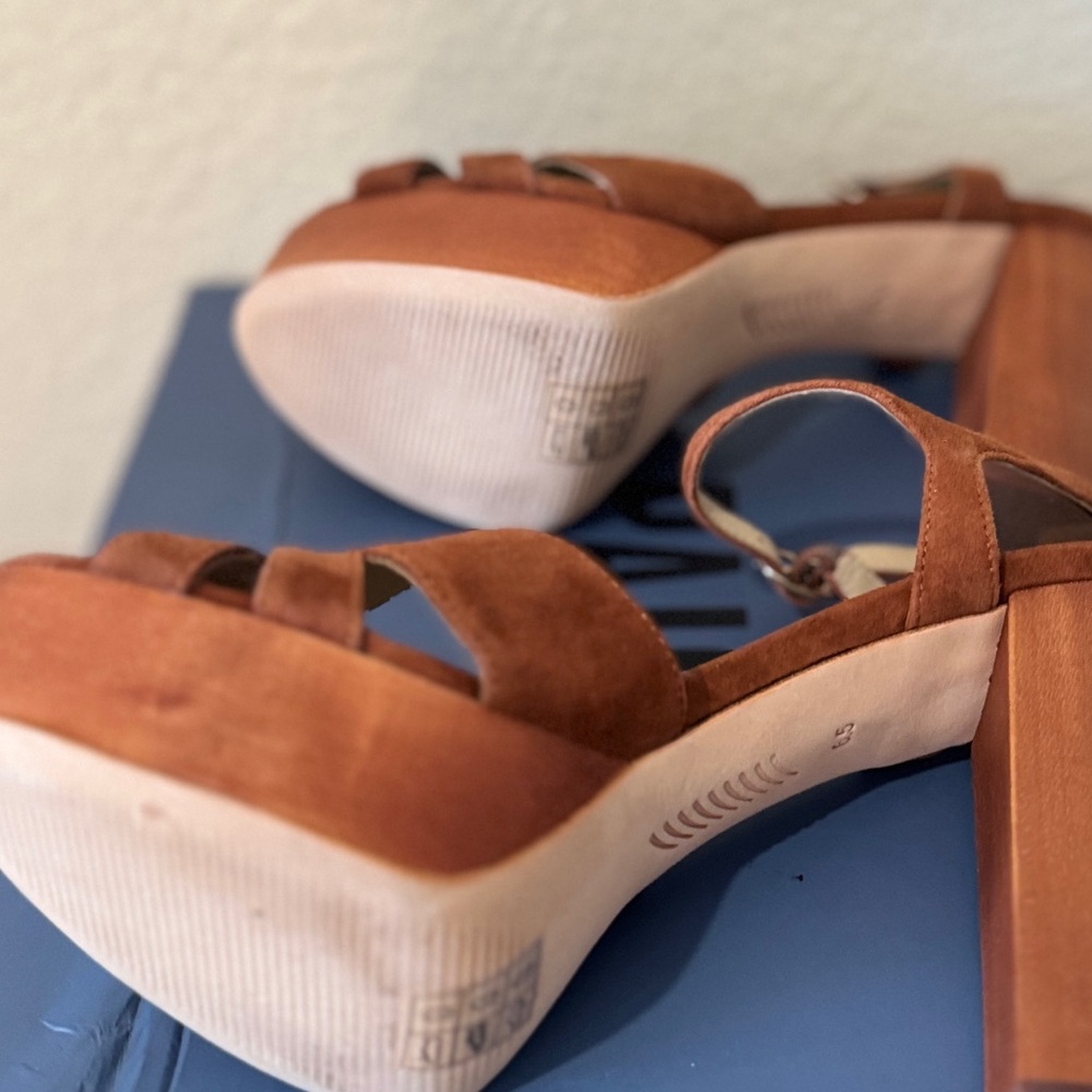 PAIGE Cassie Suede Brown Platform Heels 6.5 - Never worn out of home. - Picture 7 of 7